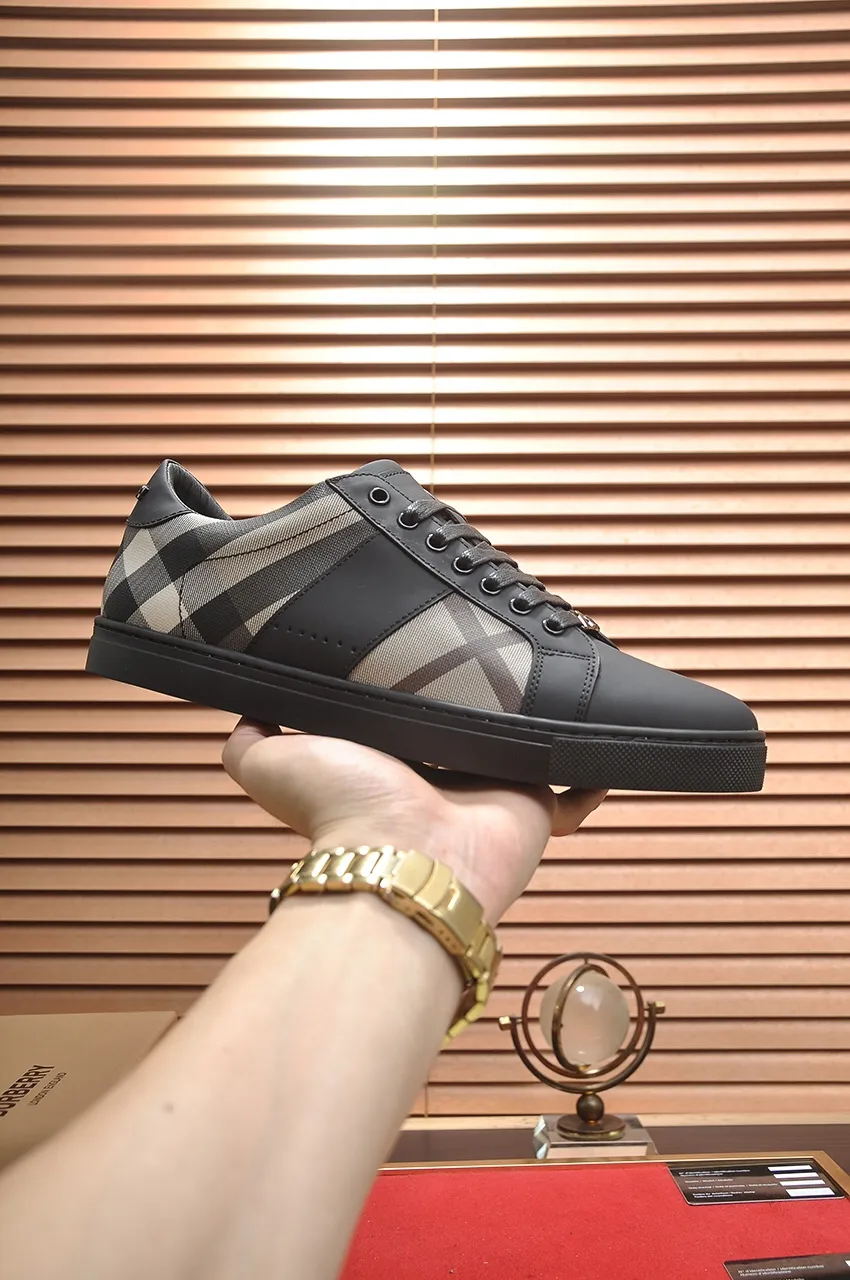 Men's shoes💰480💶[Burberry] (cowhide lining) classic low-top sneakers｜Imported cowhide with classic plaid fabric｜Cow leather lining｜Original outsole｜Fine workmanship and comfortable to wear Size: 38-44 (customized at 45)